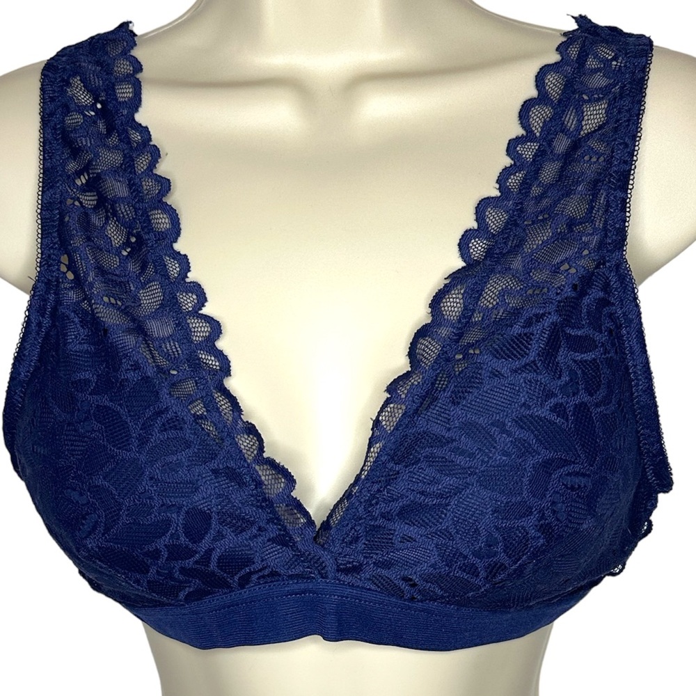 Jessica Simpson women’s lace bra/bralette Never Worn -lightly padded-Medium Navy